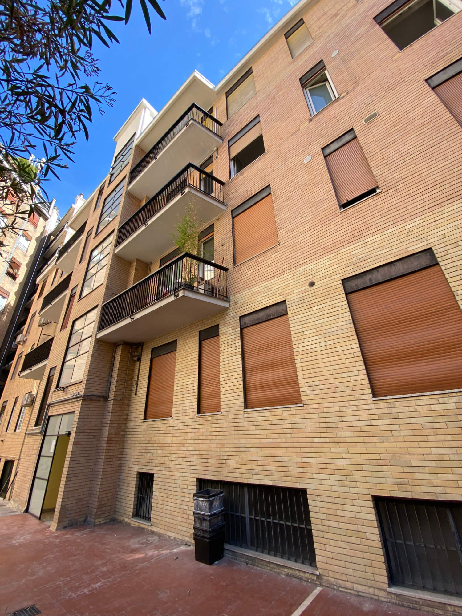 Manutenzione straordinaria, via Piero della Francesca, 51 - MILANO